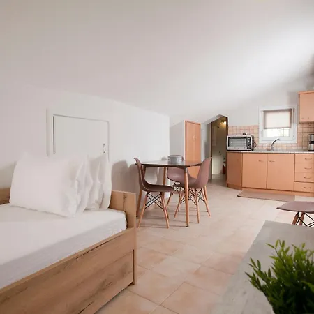 Seven Heaven Premium Apartment